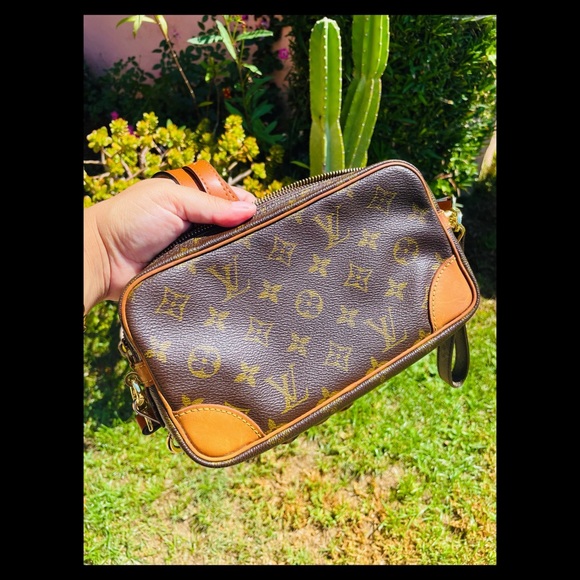 **SOLD**Auth Louis Vuitton Monogram Marly Dragonne PM Clutch/converted Crossbody - Picture 10 of 14